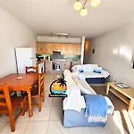 Modern 2 Bedroom Apartment Near Burriana Beach