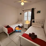 Modern 2 Bedroom Apartment Near Burriana Beach
